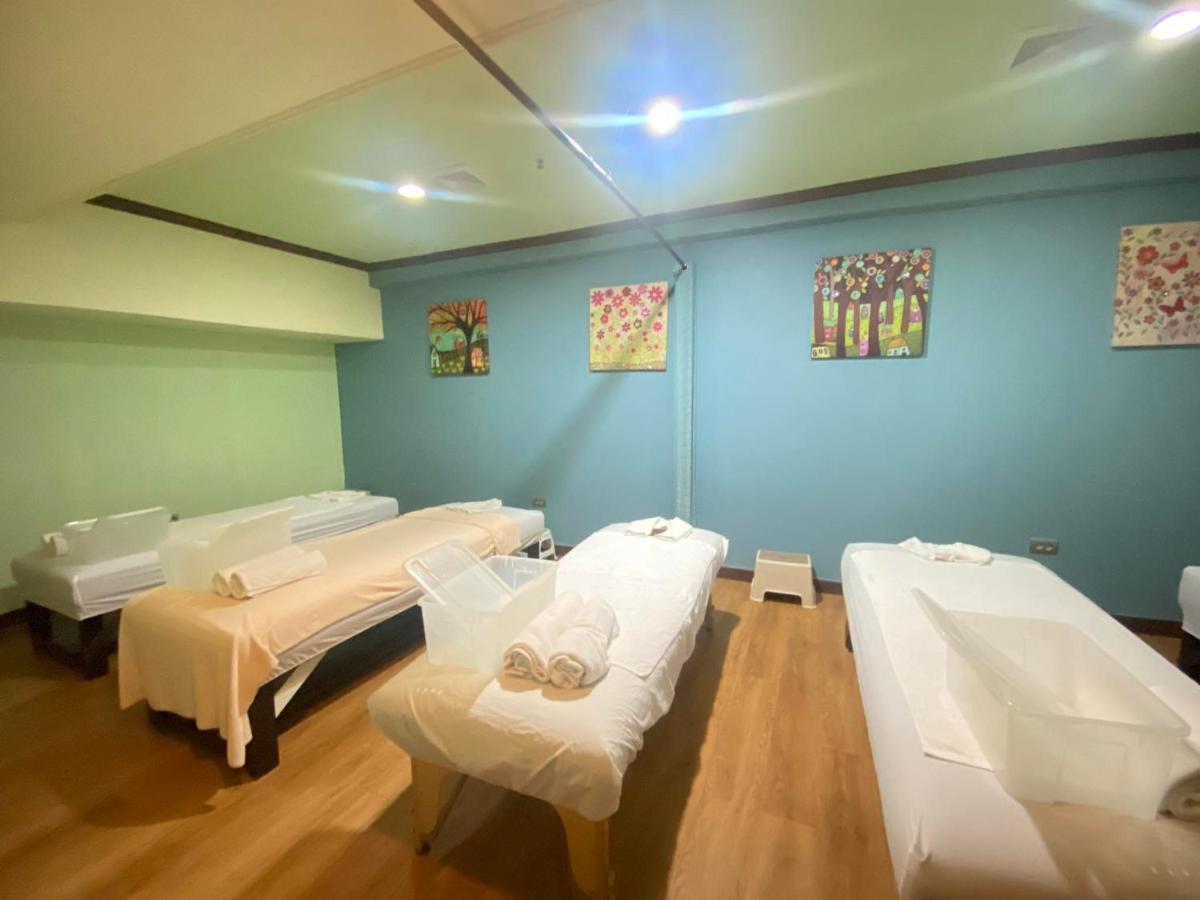 On Hotel Friendship Angeles Dış mekan fotoğraf